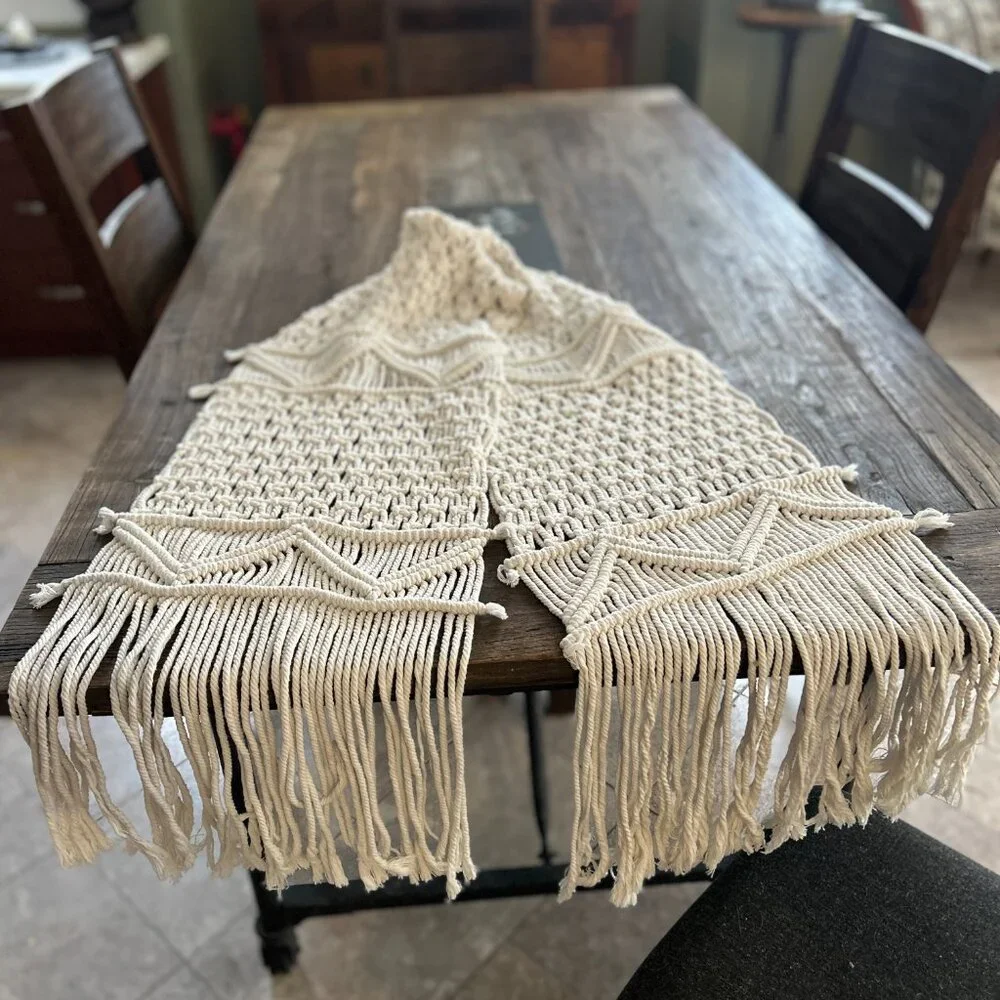 Vintage Handmade Ivory Macramé Table Runner / Wall Hanging Boho Cottagecore‎ - Picture 5 of 5